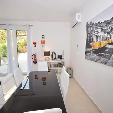 Villa In Alcobaca With Private Pool, Cleaning Included אלקובאקה