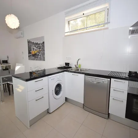 וילה Villa In Alcobaca With Private Pool, Cleaning Included אלקובאקה